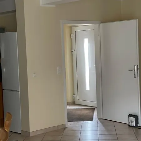 Дом отдыха Familienfreundliches Ferienhaus An Der Stadtgrenze Zu Berlin