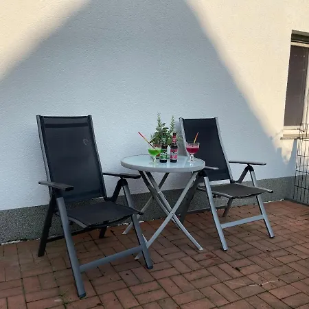 Familienfreundliches Ferienhaus An Der Stadtgrenze Zu Berlin Дом отдыха Малов